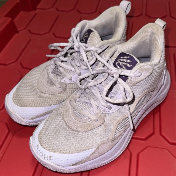 Size 5Y, Under Armour Curry 3Z 24 Basketball Shoes, Salt Purple - Picture 3 of 10